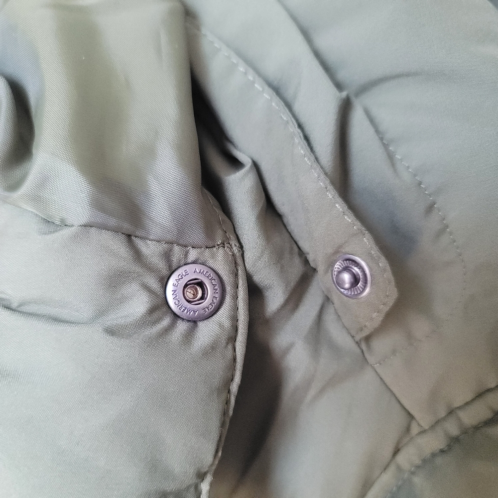 American Eagle The Big Puffy Reversible Hooded Coat Size Medium In Olive - Picture 11 of 14